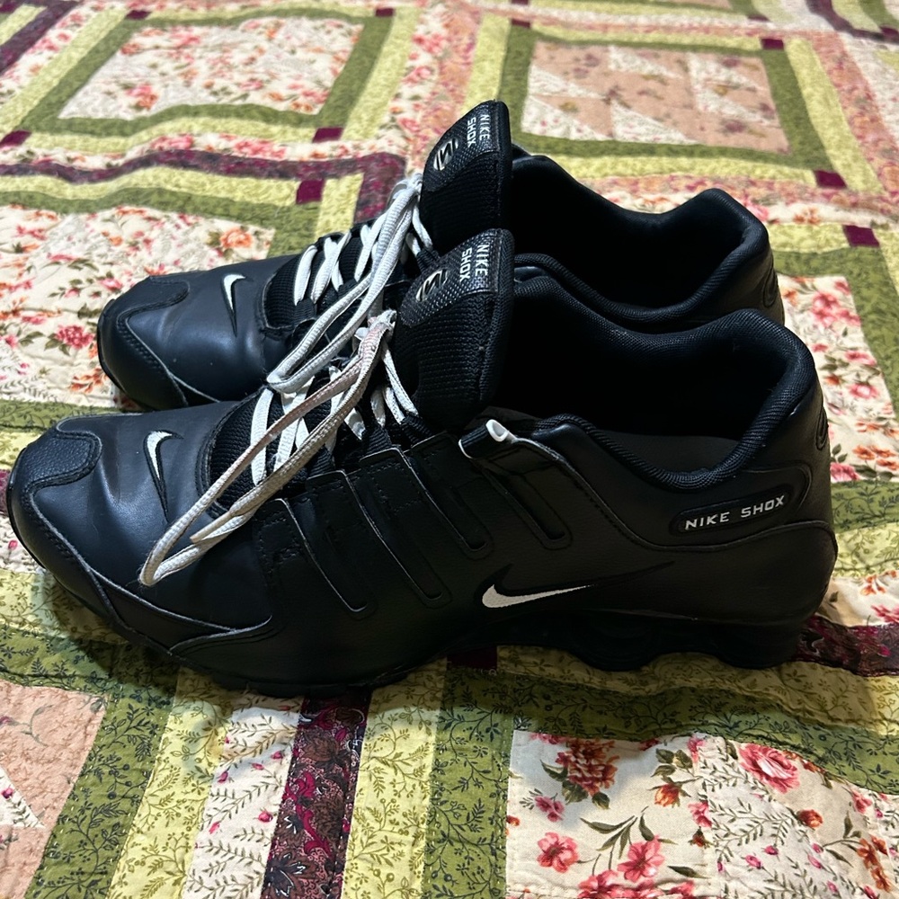 Men’s Nike Shox
